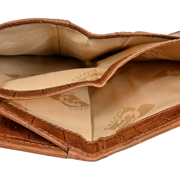 Quilting Pattern Waxy Brown Croco Finish Clutch - Image 5